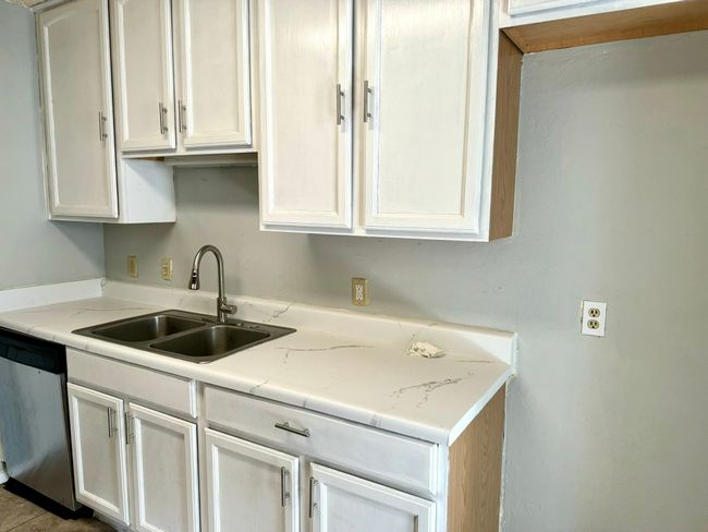 3400 Ambassador Row, Townhouse with 3 bedrooms, 3 bathrooms and null parking in Dwg TX | Image 9