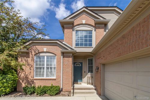 1983 Dunham Dr, Rochester, MI, 48306-4809 | Card Image