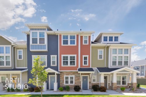 671 E 330 N, Vineyard, UT, 84059-4807 | Card Image