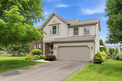 8910 Sedona Ct, Lewis Center, OH, 43035-9160 | Card Image