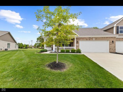 9073 Lieven St, Avon, IN, 46123-5556 | Card Image