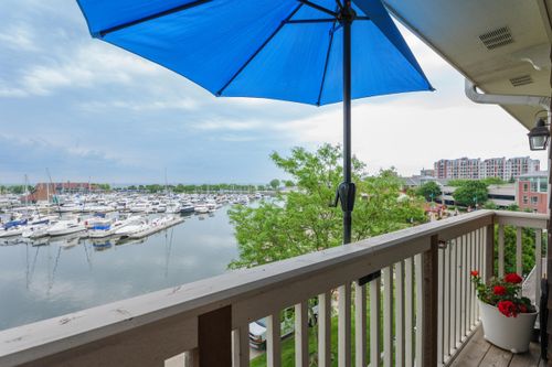 4 Gas Light Dr, RACINE, WI, 53403-1078 | Card Image