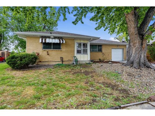 5020 Troy St, Denver, CO, 80239-4338 | Card Image