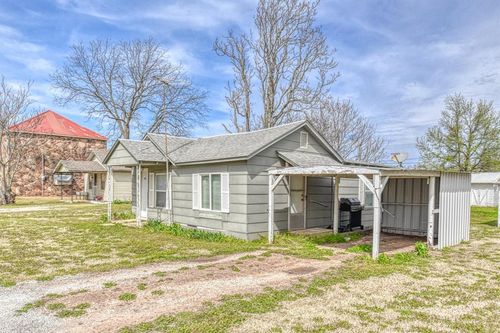 610 Loy Street, Meeker, OK, 74855 | Card Image
