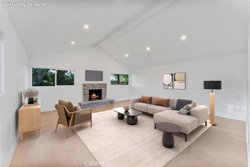 4909 Fidler Ave, Lakewood, CA, 90712-2701 | Card Image