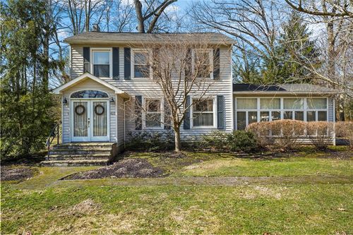 421 E Washington Blvd, Grove City, PA, 16127-1937 | Card Image