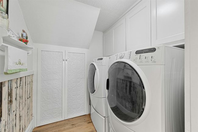 622 W 7 Th St, House other with 4 bedrooms, 3 bathrooms and null parking in Taylor TX | Image 12