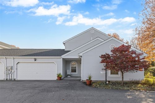 210 Huckleberry Ct, Wexford, PA, 15090-7524 | Card Image