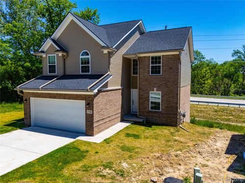 8760 Oak Ridge Trl, Westland, MI, 48185-3735 | Card Image