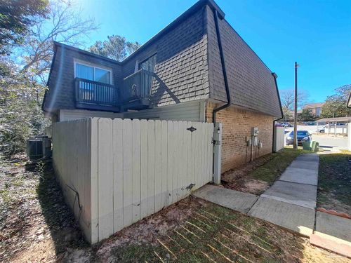 apt-21-2301 W Michigan Ave, Pensacola, FL, 32526-2373 | Card Image