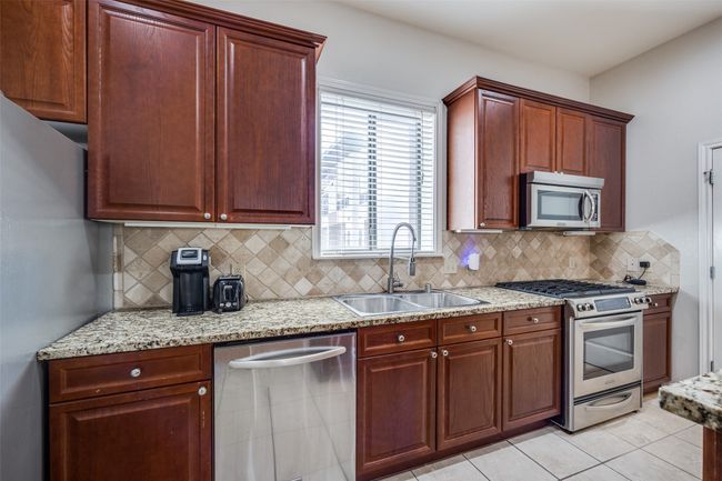 UNIT-16 - 13900 Noel Rd, Condo with 2 bedrooms, 2 bathrooms and null parking in Dallas TX | Image 11