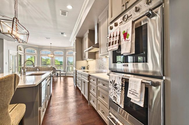Kitchen | Image 17
