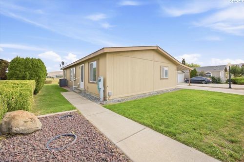 5-355 Old Inland Empire Hwy, Prosser, WA, 99350-9207 | Card Image