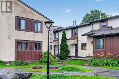 1335 Bethamy Lane, Gloucester, ON, K1J8P3 | Card Image