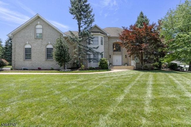 33 Briarwood Dr E, House other with 4 bedrooms, 3 bathrooms and null parking in Warren NJ | Image 37