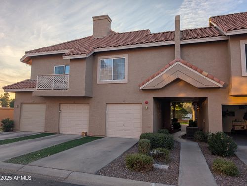 67-1633 E Lakeside Dr, Gilbert, AZ, 85234-8012 | Card Image
