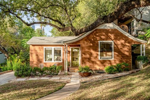 904 Avondale Rd, Austin, TX, 78704-2519 | Card Image