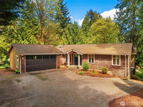 9360 Se 68th St, Mercer Island, WA, 98040-5138 | Card Image