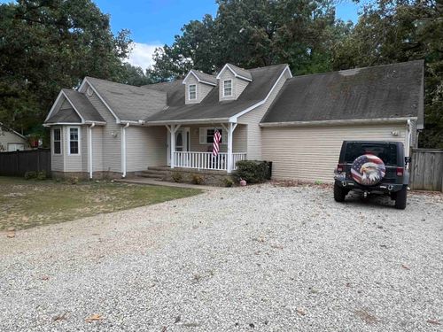 101 Winterberry Cir, Middleton, TN, 38052-8212 | Card Image