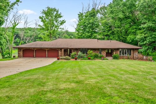 25573 8th Ave, Gobles, MI, 49055-9271 | Card Image