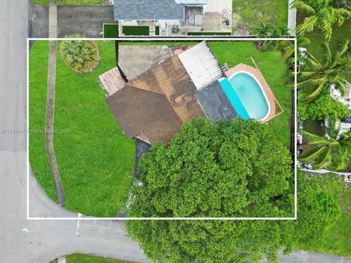 2812 Sw 65th Ave, Miramar, FL, 33023-3848 | Card Image