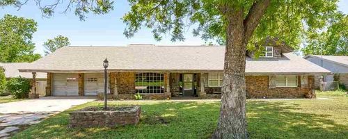 703 N Dryden Cir, Stillwater, OK, 74075-7107 | Card Image