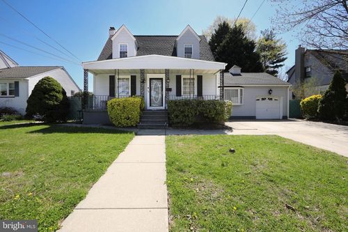 106 W Mill Rd, MAPLE SHADE, NJ, 08052-2812 | Card Image