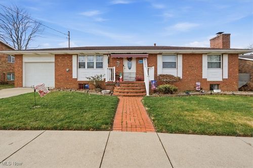 2512 Capital Dr, Parkersburg, WV, 26101-7116 | Card Image