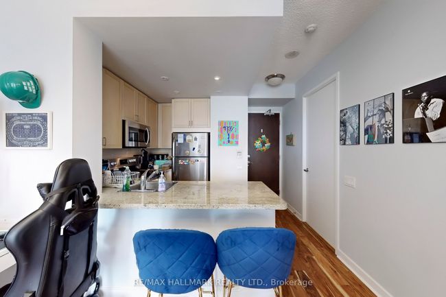 1403 - 85 Bloor St E, Condo with 1 bedrooms, 1 bathrooms and null parking in Toronto ON | Image 6