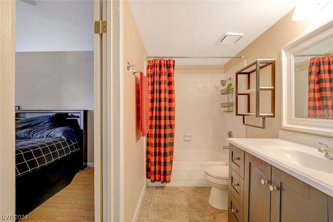 APT-25 - 2941 Country Manor Ln, Condo with 3 bedrooms, 2 bathrooms and null parking in Las Vegas NV | Image 15