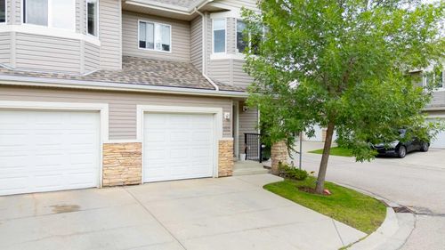 152 Royal Oak Gdns Nw, Calgary, AB, T3G5S5 | Card Image