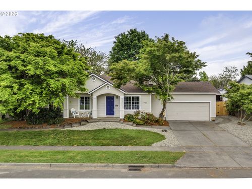 961 S 4th Ave, Cornelius, OR, 97113-7042 | Card Image