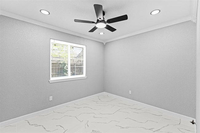 638 Cleo St, House other with 3 bedrooms, 2 bathrooms and null parking in Fresno TX | Image 10