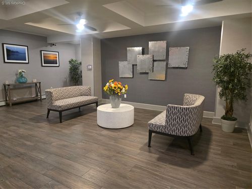 apt-16b-596 Broadway, Lynbrook, NY, 11563-3907 | Card Image