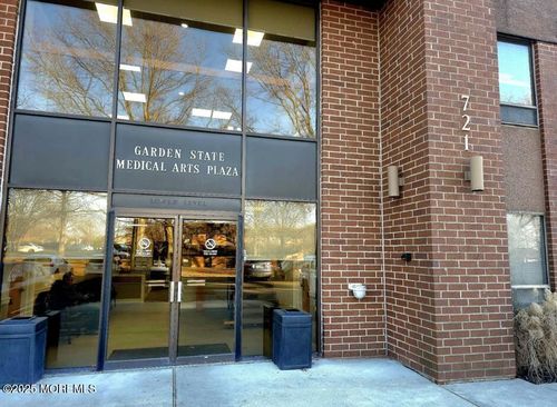 ste-1a-721 N Beers St, Holmdel, NJ, 07733-1500 | Card Image