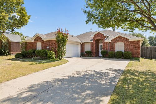 106 Windy Knoll Ln, Wylie, TX, 75098-5167 | Card Image