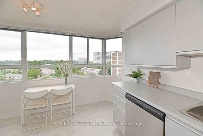 1208 - 4 Park Vista, Condo with 1 bedrooms, 1 bathrooms and null parking in East York ON | Image 5