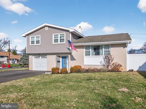 1277 Beverly Rd, Warminster, PA, 18974-3905 | Card Image