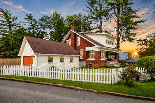 138 Crawford Ave, Somerset, KY, 42501-1868 | Card Image