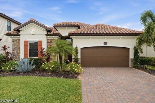 28004 Foxrock Ct, BONITA SPRINGS, FL, 34135-9137 | Card Image