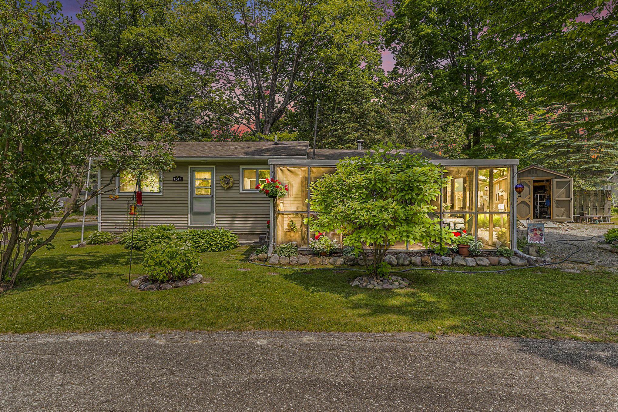 Park Blvd, Lake City, MI 49651