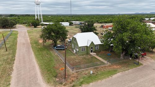 1501 Bishop St, Robert Lee, TX, 76945-4928 | Card Image