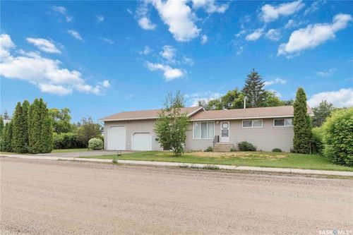 332 Fifth St, Duck Lake, SK, S0K0G8 | Card Image