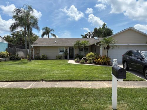 802 Woodhill Ct, PALM HARBOR, FL, 34683-1939 | Card Image