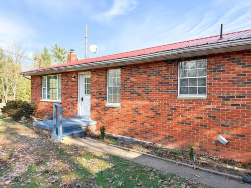 254 Riggenbach Hill Rd, Marietta, OH, 45750-8446 | Card Image