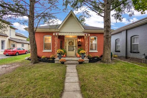 141 Alfred St, Brantford, ON, N3S5G7 | Card Image