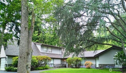 5305 90th Avenue Se, Mercer Island, WA, 98040 | Card Image