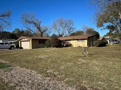 2546 12th Street, House other with 3 bedrooms, 2 bathrooms and null parking in Port Neches TX | Image 2