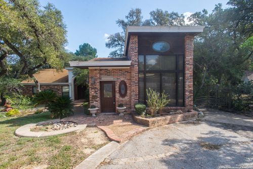 11702 British Arms St, San Antonio, TX, 78251-3328 | Card Image