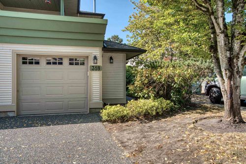 318-13888 70 Ave, Surrey, BC, V3W0R8 | Card Image